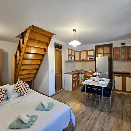 Lavender Apartments Sanpetru Екстер'єр фото