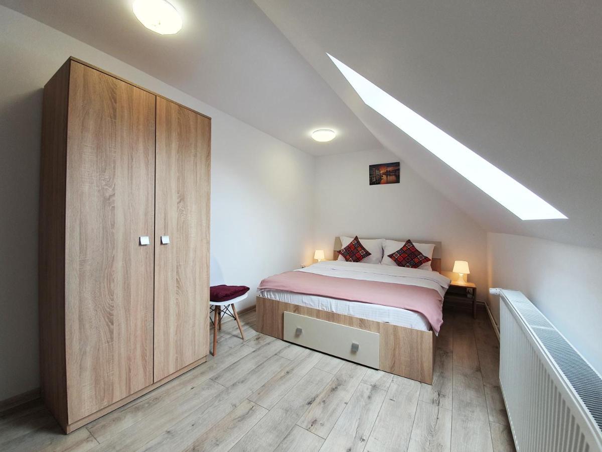 Lavender Apartments Sanpetru Екстер'єр фото