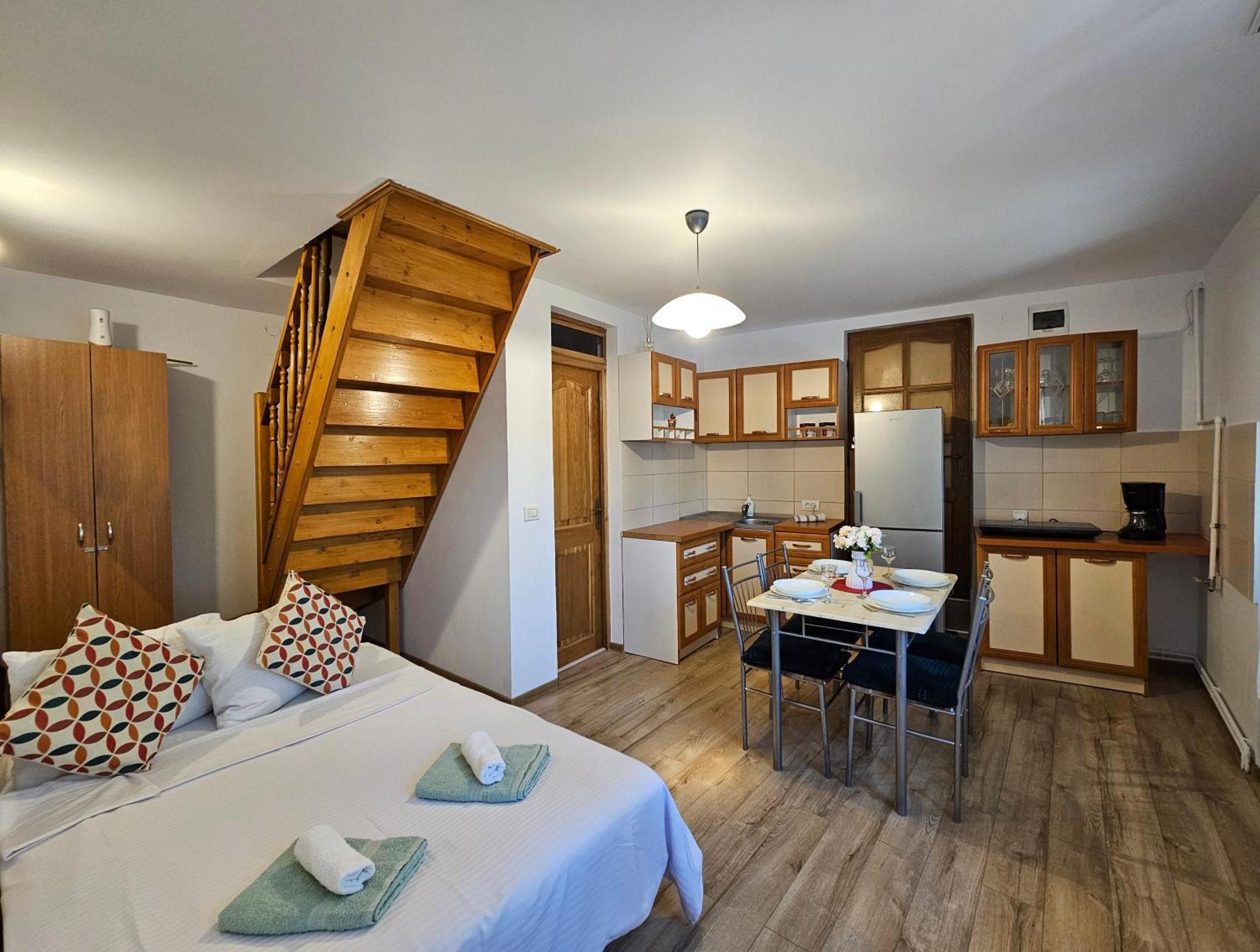 Lavender Apartments Sanpetru Екстер'єр фото
