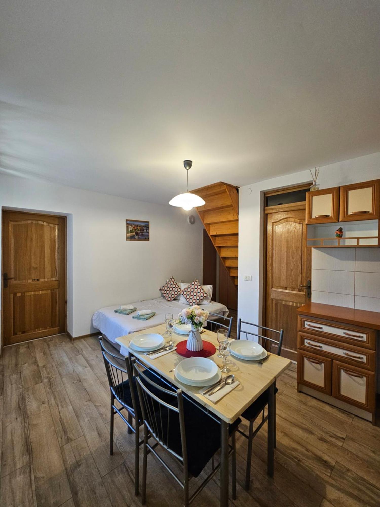 Lavender Apartments Sanpetru Екстер'єр фото