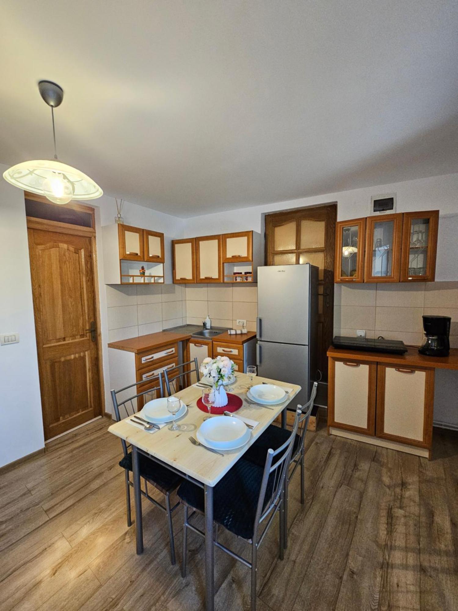 Lavender Apartments Sanpetru Екстер'єр фото
